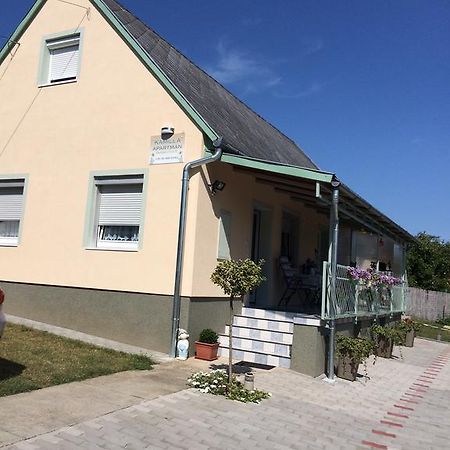 Kamilla Apartman Fonyód Εξωτερικό φωτογραφία